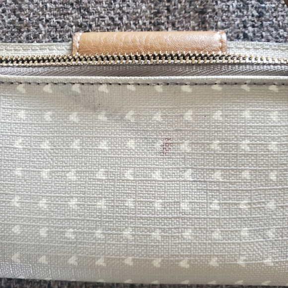 Fossil crossbody and fossil wallet heart print - Picture 3 of 8